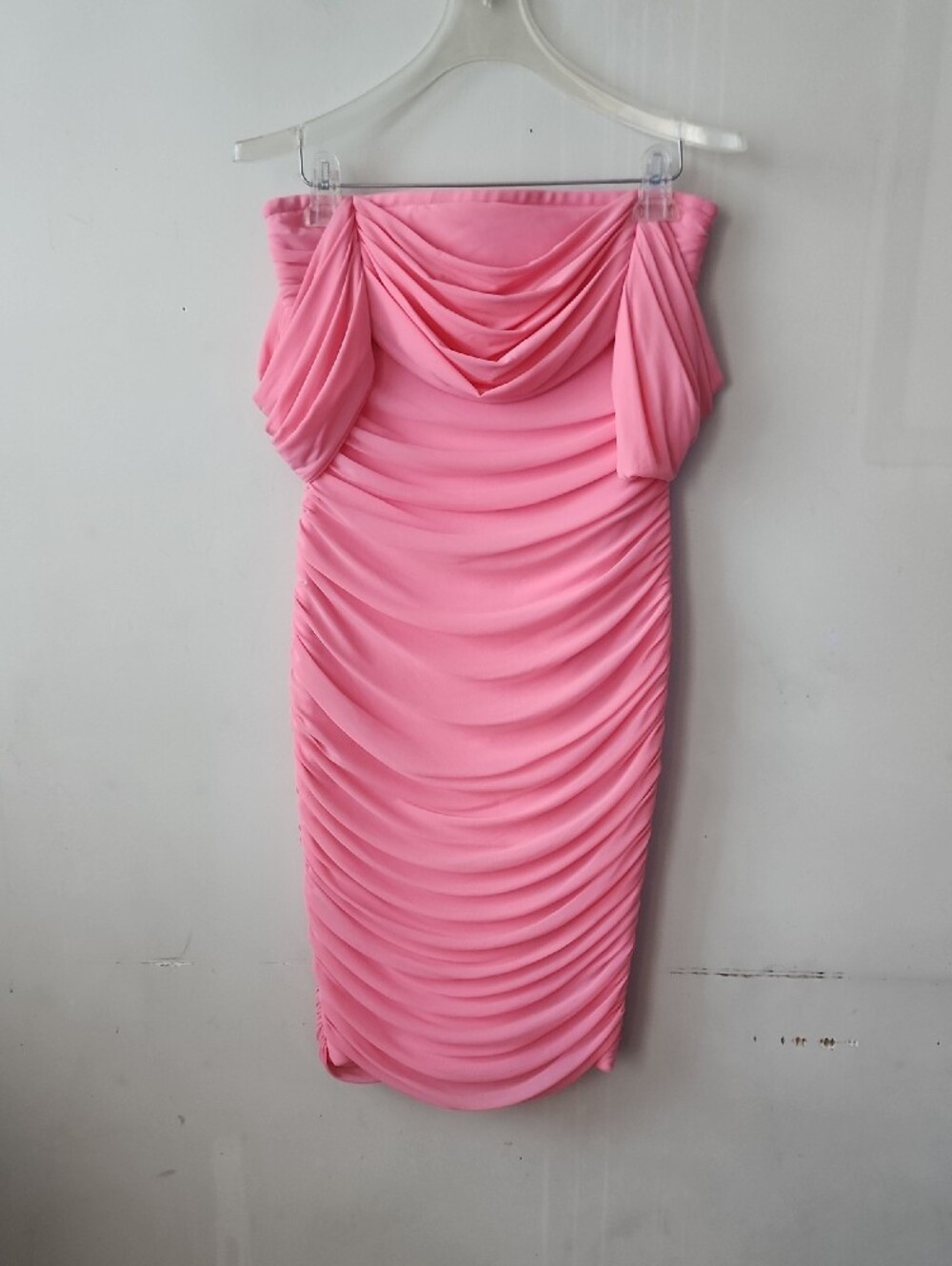 Fashion Nova Pink Ruched Off-Shoulder Midi Dress. New Without Tag - Picture 10 of 10